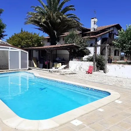 Maison De 3 Chambres A Villefranque Avec Piscine Partagee Jardin Amenage Et Wifi Prázdninový dům *